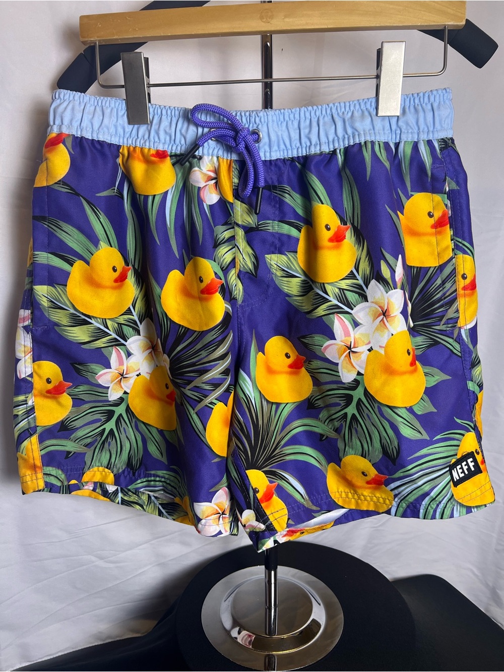 Neff Rubber Ducky Tropical Swim Trunks Size Medium Lavender Purple Board Shorts